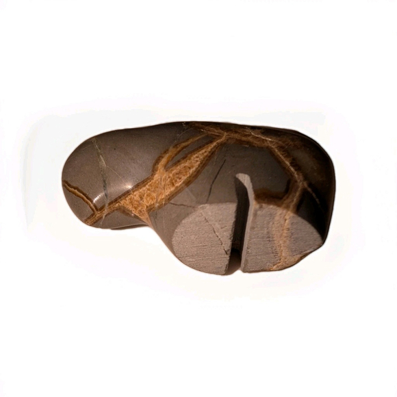 Zuni Fetish Septarian Buffalo Nodule Carving Grey and Brown 1.75" - Picture 4 of 9